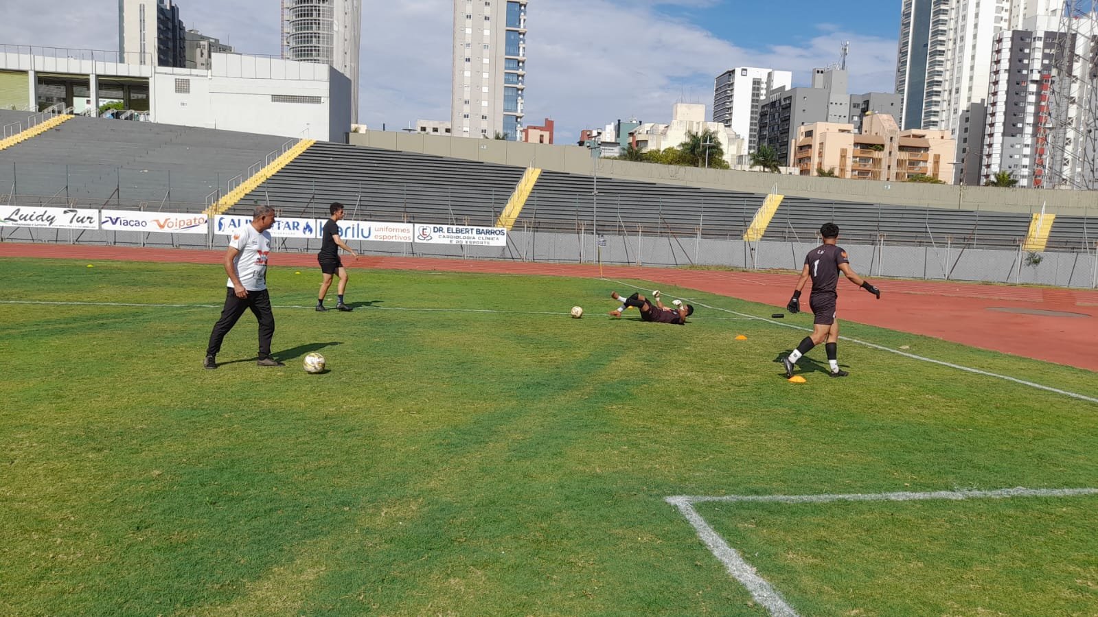 Grêmio Maringá 1x1 Clube Atlético Cambé gessopalmas.com.br